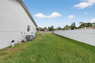 141 Eider Ct, Royal Palm Beach, FL 33411 - Photo 43