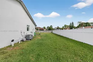 141 Eider Ct, Royal Palm Beach, FL 33411 - Photo 43