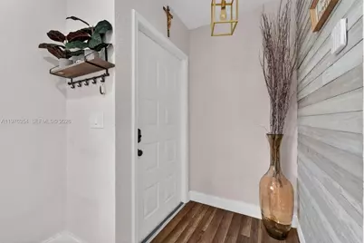 141 Eider Ct, Royal Palm Beach, FL 33411 - Photo 5