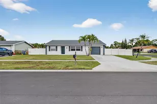 141 Eider Ct, Royal Palm Beach, FL 33411 - Photo 3