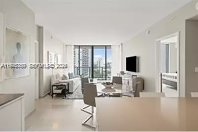 68 SE 6th St #1209, Miami, FL 33131 - Photo 29