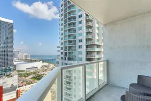 253 NE 2nd St, Miami, FL 33132 - Photo 13