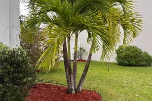 933 NE 191st St, Miami, FL 33179 - Photo 47