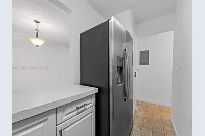 7121 SW 102nd Ct, Miami, FL 33173 - Photo 9