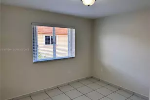 17354 NW 74th Ave, Hialeah, FL 33015 - Photo 13