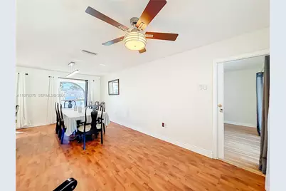 2913 Dolphin Dr, Miramar, FL 33025 - Photo 9