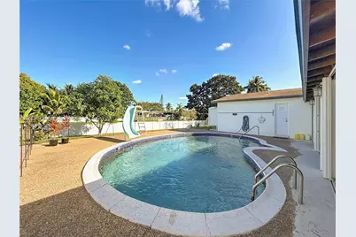 2913 Dolphin Dr, Miramar, FL 33025 - Photo 3
