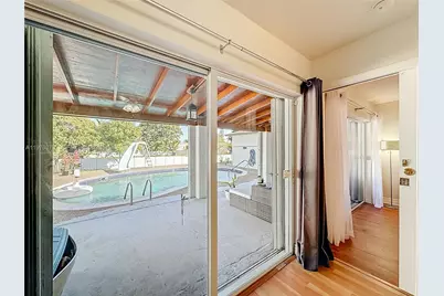 2913 Dolphin Dr, Miramar, FL 33025 - Photo 11