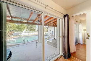 2913 Dolphin Dr, Miramar, FL 33025 - Photo 11