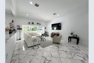 4934 NW 94th Doral Pl, Doral, FL 33178 - Photo 7