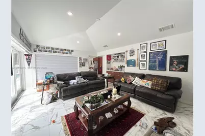 4934 NW 94th Doral Pl, Doral, FL 33178 - Photo 13