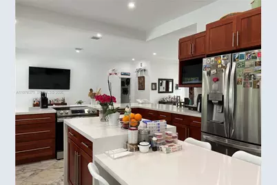 4934 NW 94th Doral Pl, Doral, FL 33178 - Photo 15