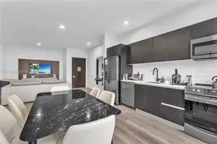 398 NE 5th St, Miami, FL 33132 - Photo 15