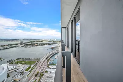 398 NE 5th St #PH 4701, Miami, FL 33132 - Photo 39