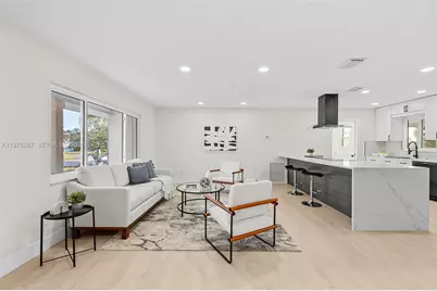 105 12th St SW, Other City - In The State Of Florida, FL 33570 - Photo 3