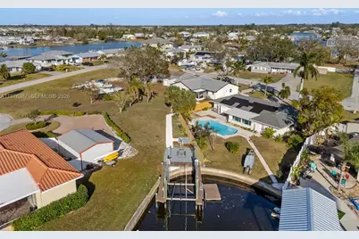 105 12th St SW, Other City - In The State Of Florida, FL 33570 - Photo 61