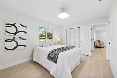 105 12th St SW, Other City - In The State Of Florida, FL 33570 - Photo 9