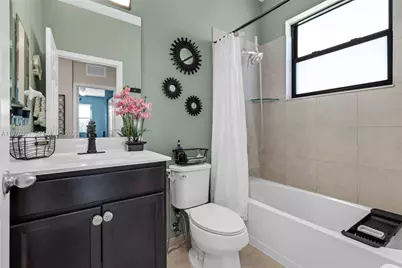 3747 NE 1st St, Homestead, FL 33033 - Photo 27