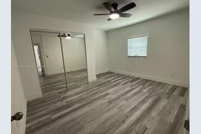 10415 NW 35th Ave, Miami, FL 33147 - Photo 11