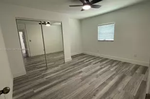 10415 NW 35th Ave, Miami, FL 33147 - Photo 11