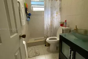 10415 NW 35th Ave, Miami, FL 33147 - Photo 23