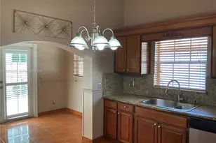 203 N Moccasin Trl N, Jupiter, FL 33458 - Photo 9