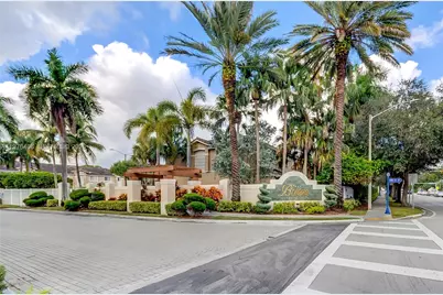 5737 NW 114th Path #113, Doral, FL 33178 - Photo 21