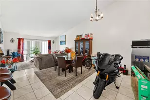 213 NW 60th Ave, Margate, FL 33063 - Photo 5