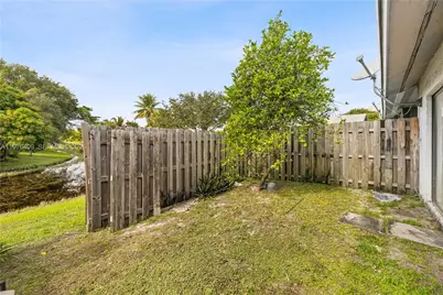 213 NW 60th Ave, Margate, FL 33063 - Photo 25
