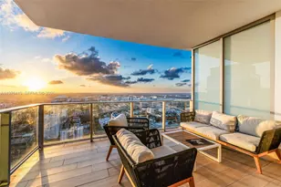 851 NE 1st Ave, Miami, FL 33132 - Photo 3