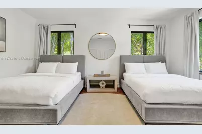 5735 N Bay Rd, Miami Beach, FL 33140 - Photo 59