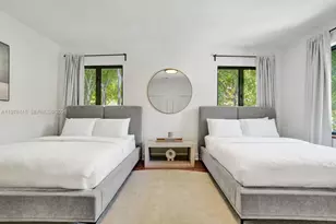 5735 N Bay Rd, Miami Beach, FL 33140 - Photo 59