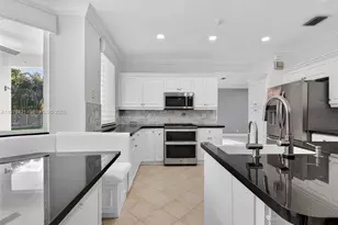 1008 Highland Meadows Dr, Weston, FL 33327 - Photo 13