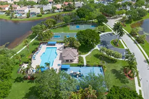 1008 Highland Meadows Dr, Weston, FL 33327 - Photo 7