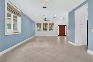 1008 Highland Meadows Dr, Weston, FL 33327 - Photo 9