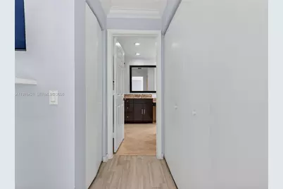 1008 Highland Meadows Dr, Weston, FL 33327 - Photo 39