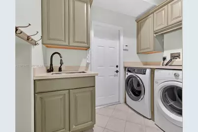 1008 Highland Meadows Dr, Weston, FL 33327 - Photo 23