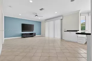 1008 Highland Meadows Dr, Weston, FL 33327 - Photo 17