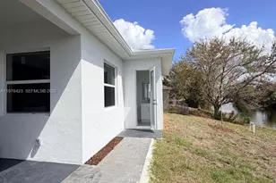 1120 NE 32nd Ln, Cape Coral, FL 33990 - Photo 19