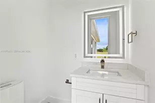 1120 NE 32nd Ln, Cape Coral, FL 33990 - Photo 31