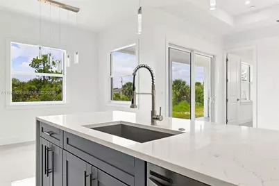 1120 NE 32nd Ln, Cape Coral, FL 33990 - Photo 15