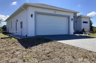 1120 NE 32nd Ln, Cape Coral, FL 33990 - Photo 3