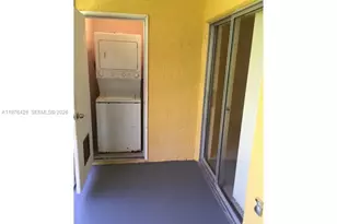 216 Meadows Cir, Boynton Beach, FL 33436 - Photo 13