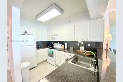 2501 S Ocean Dr #1104, Hollywood, FL 33019 - Photo 9