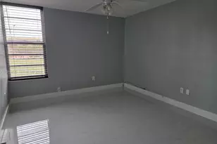 506 NW 87th Ave, Miami, FL 33172 - Photo 5