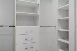 495 Brickell Ave, Miami, FL 33131 - Photo 19