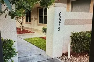 6575 SW 49th Ct, Davie, FL 33314 - Photo 7