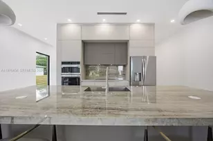 1321 NE 13th Ave, Fort Lauderdale, FL 33304 - Photo 23