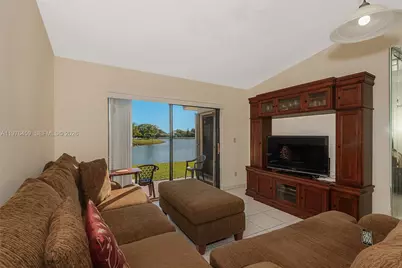 840 SW 120th Way, Davie, FL 33325 - Photo 5