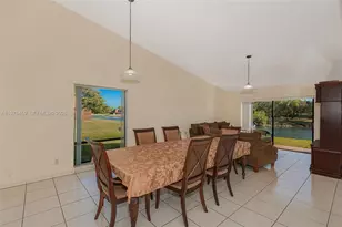 840 SW 120th Way, Davie, FL 33325 - Photo 3